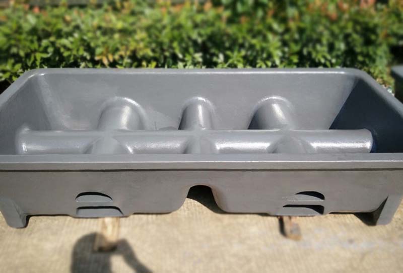Aluminum smelting dross pans 2